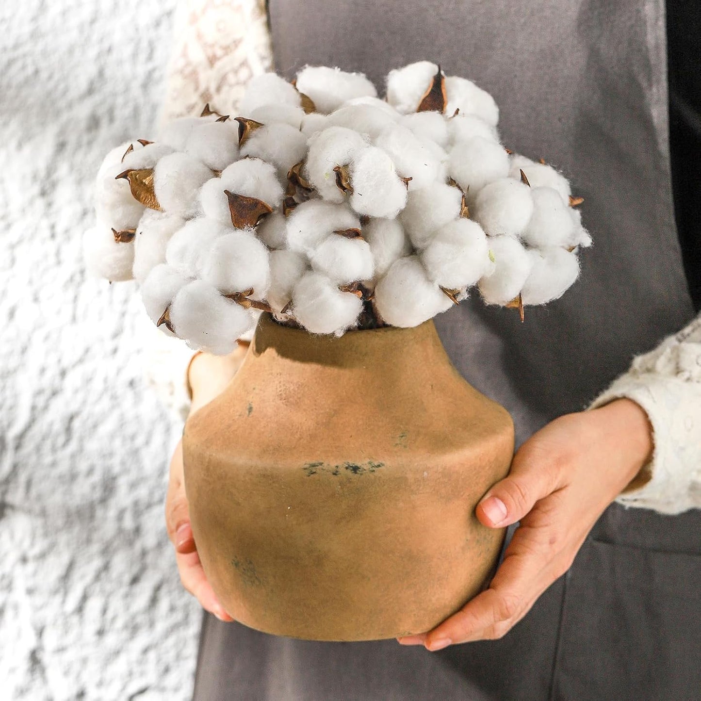 Mitt&Ditt Ceramic Flower Vase, 5.3 inch Pottery Farmhouse Rustic Vase, Handcrafted Weathered Vases, Small Flower Terracotta Vases for Home Decor, Living Room, Table, Shelf, Mantel