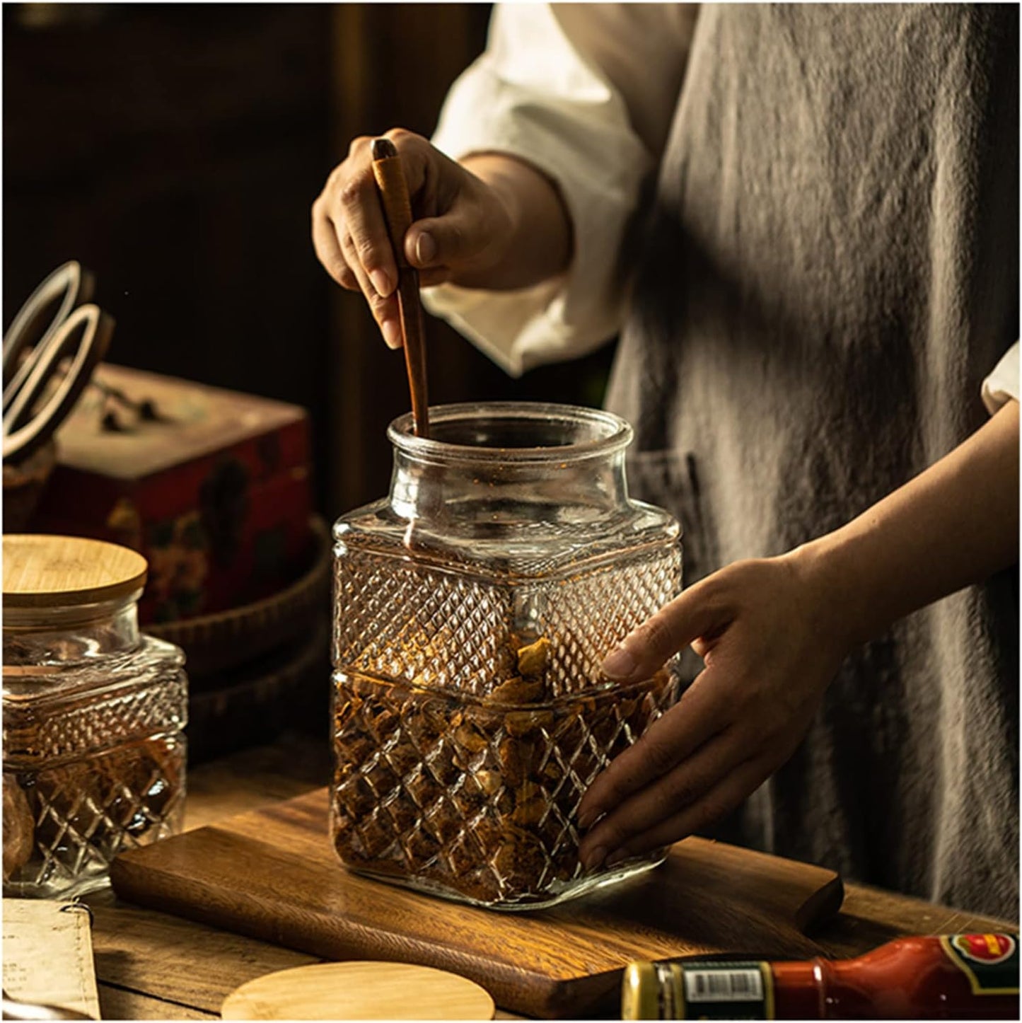 Large Glass Storage Jar, 2 Pack 60 FL OZ Glass Food Storage Containers with Bamboo Lid, Kitchen Containers Cereal Canisters Decorative Jar for Candy Snack Cookies Coffee Tea Nuts Airtight Glass Jars
